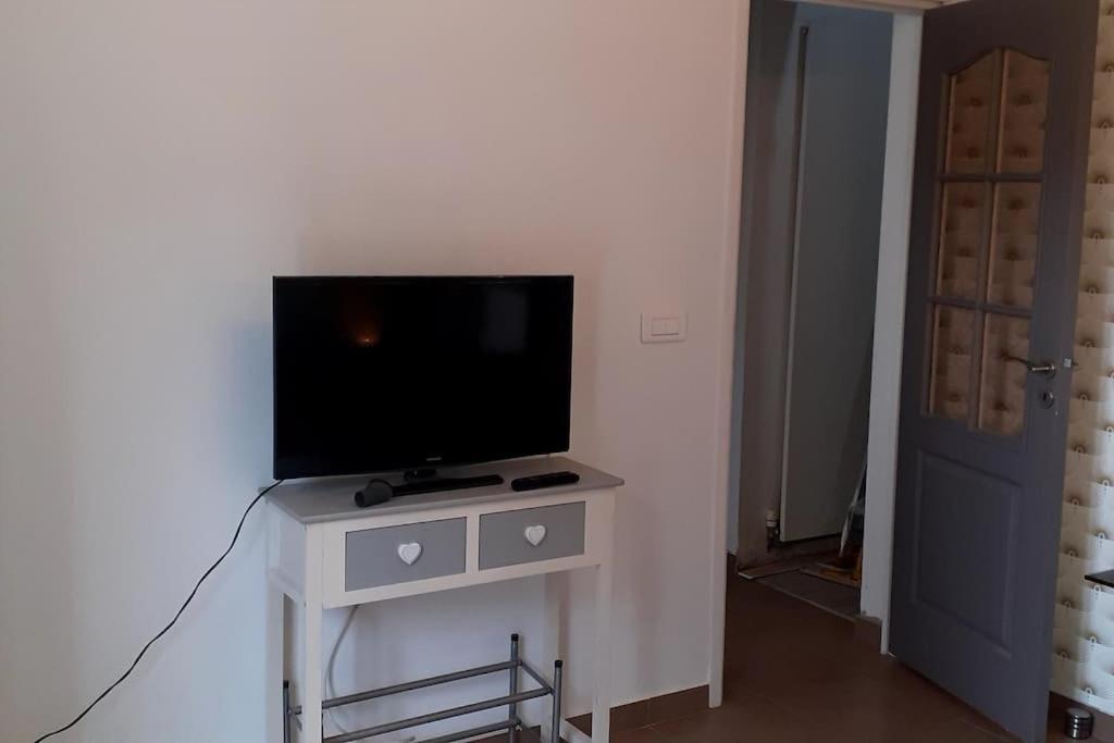 The Little House - Non Fumeur Apartment L'Hay-les-Roses Exterior photo